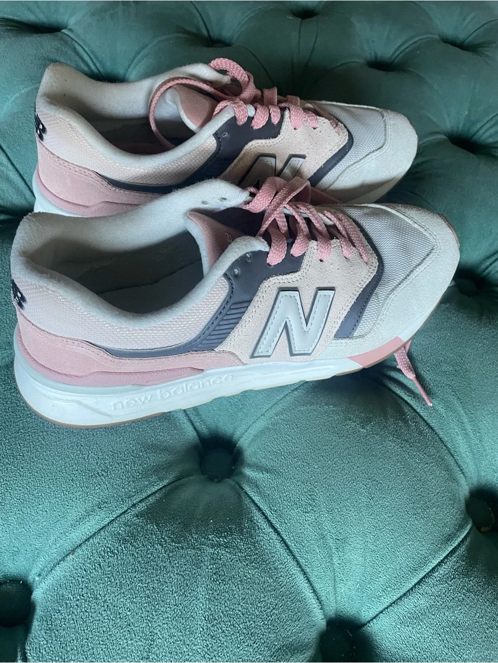 New Balance 997 Women's Pink, Gray and Blue Lifestyle Sneakers Preloved